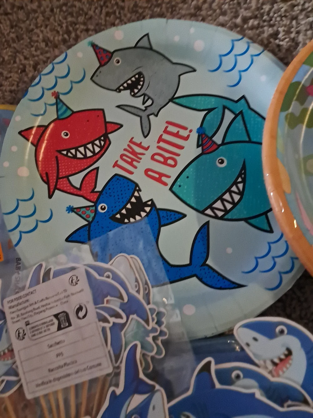 Baby Shark Blue Disposable Party Plates & Napkins Set - Kids Tableware